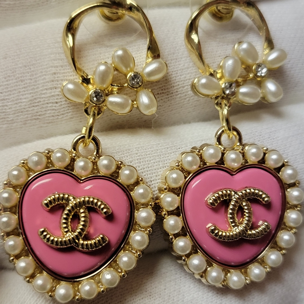 Gold, Pearl Custom Made Dangle Heart Earings